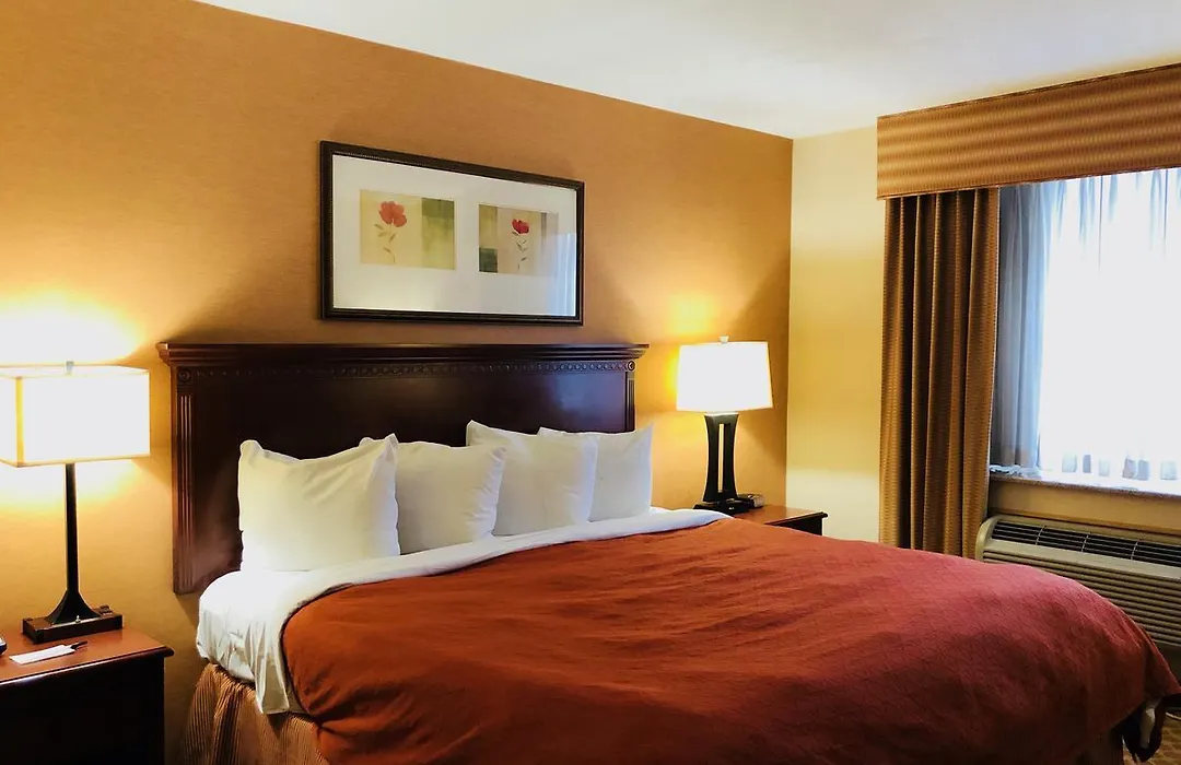 Queens County Inn And Suites-1
