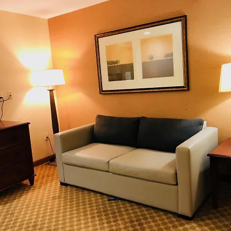 Queens County Inn And Suites-3
